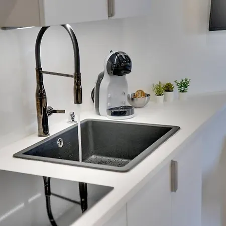 Apartament Upea Yksioe+parveke. Ihastu, Parhaalla Paikalla.
